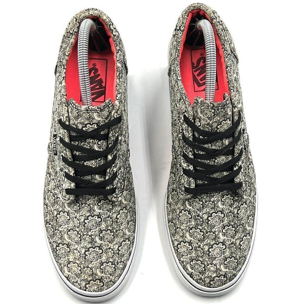 VANS Wmns TB4R Lace Up Sneakers